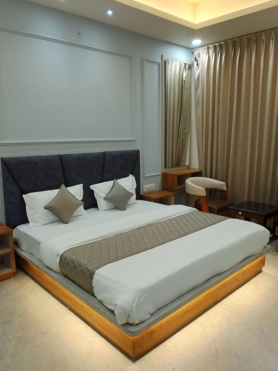 The Grand View Hotel Baijnāth Kültér fotó