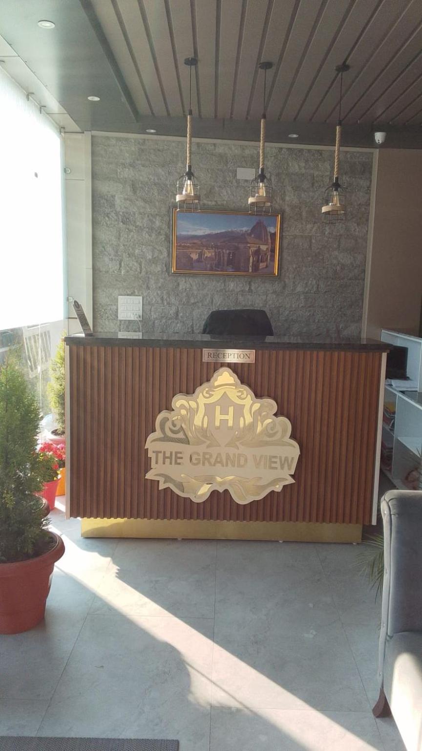The Grand View Hotel Baijnāth Kültér fotó