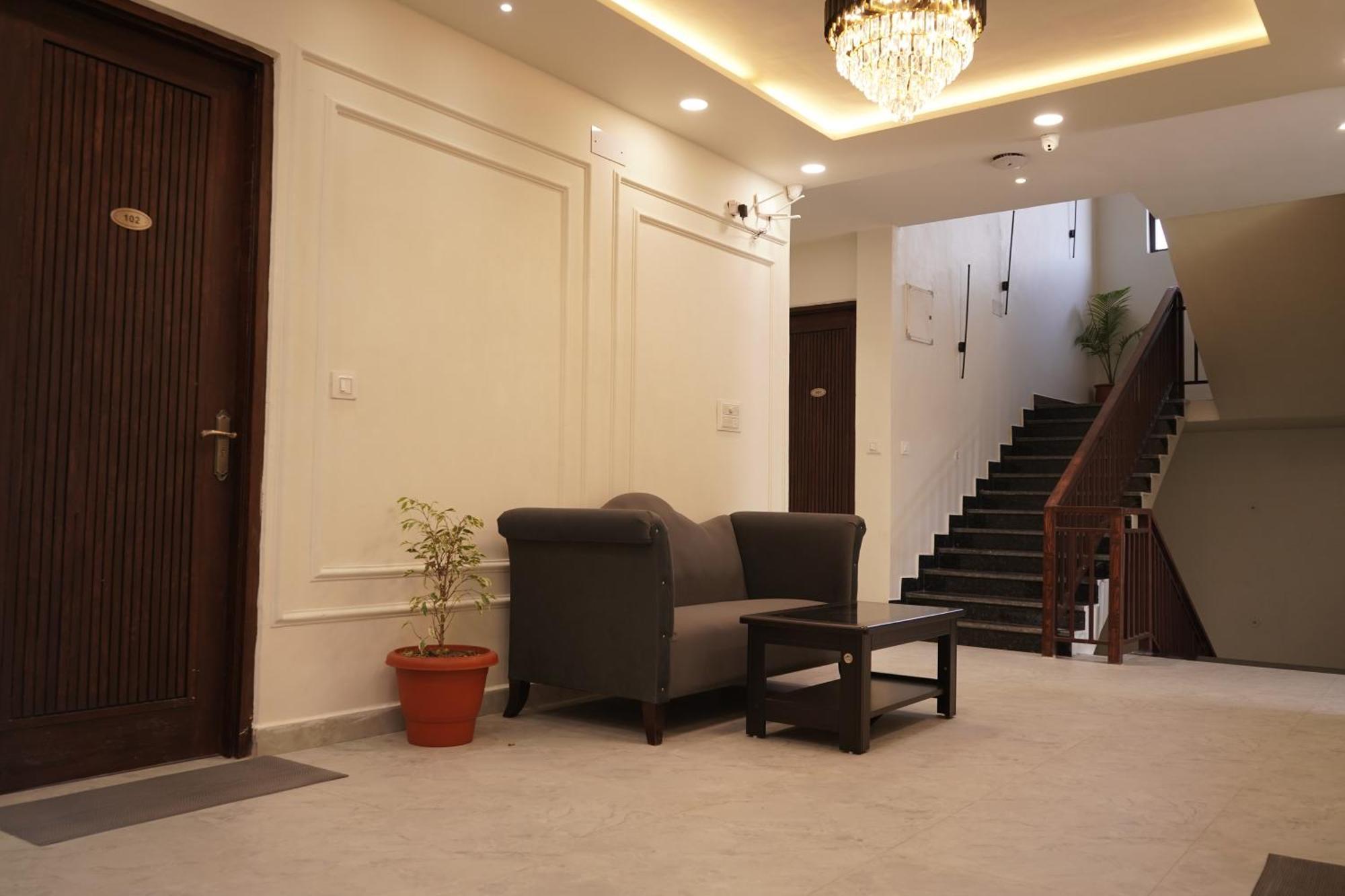 The Grand View Hotel Baijnāth Kültér fotó